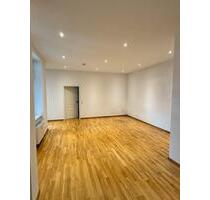 Gepflegte 2-Zimmer-Wohnung im Zentrum-Ost mit EBK - Leipzig Südost
