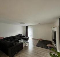 4 Zimmer Wohnung 2 WC - 1.300,00 EUR Kaltmiete, ca.  104,00 m² in Delmenhorst (PLZ: 27753) Deichhorst