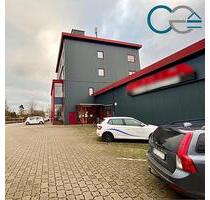 2-Zimmer-Wohnung im DG zentrumsnah mit Einbauküche und Stellplatz - Nienburg (Weser)