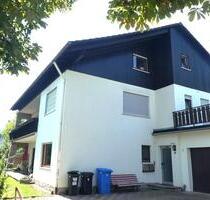 GANESHA-IMMOBILIEN... schöne große Obergeschoßwohnung mit Fernblick zu vermieten ! - Lützelbach