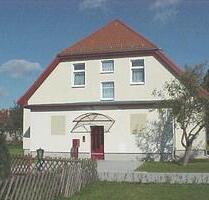 Ankommen, durchatmen, wohlfühlen: 2 Zimmer mit Garten, cleverem Schnitt und viel Tageslicht. - Lauta