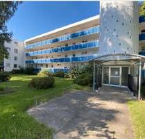 Charmante 2-Zimmer-Wohnung mit Loggia & neuen Fenstern - Bremen Neustadt