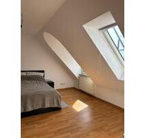 Sonnige Dachgeschoss Maisonette mit Balkon, Stellpl. & Garage - Wuppertal Gemarkung Elberfeld
