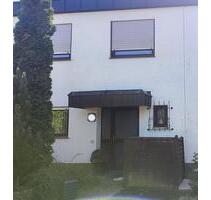 Gepflegtes Reihenhaus Garten Balkon Garage in Remseck Hochberg - Remseck am Neckar