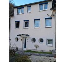 Schönes EFH mit großen Garden - 230.000,00 EUR Kaufpreis, ca.  100,00 m² in Hennweiler (PLZ: 55619)