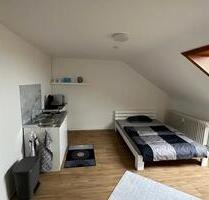 Für PendlerStudenten - Möblierte 1-Zimmer-Wohnung Nähe Flughafen - Leinfelden-Echterdingen