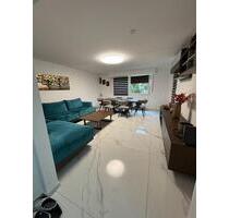 Moderne 4,5z Wohnung inkl. Küche und Möbel 2 Keller+ Tiefgarage - Waiblingen Beinstein