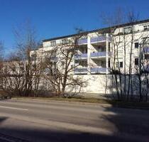 Ohne Prov. 2,5 ZKB, 3 km=Klinikum Schmutterpark, Fußbodenhzg.+ TG - Neusäß