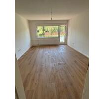 kernsanierte 3 Zimmer Wohnung mit Balkon - Bremen Blumenthal