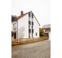 großzügige DHH in Friedberg - Rinnental zu vermieten. Anzeige bitte ganz lesen!!!!!!!