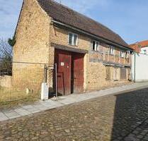 Grundstück mit Haus - 150.000,00 EUR Kaufpreis, ca.  90,00 m² in Wesenberg (PLZ: 17255)