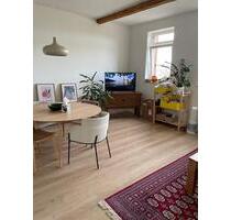 3 Zimmer-Altbauwohnung, frisch saniert mit Mainblick in Hafennähe - Offenbach am Main