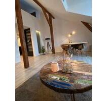 Möblierte Dachgeschosswohnung 5. Etage zentral in Moabit - Berlin Mitte