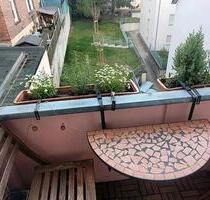 Schöne 4 Zimmer Altbau Wohnung mit zwei kleinen Balkonen - Stuttgart Stuttgart-Süd