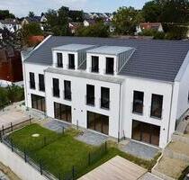 Ein Traum mit Aussicht Neubeu Reiheneckhaus mit Panoramablick 2 Bäder,Wärmepumpe, und Garage. - Erdweg