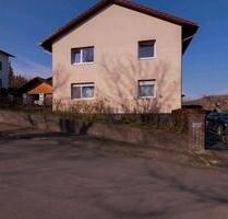 Zweifamilienhaus in ruhiger Lage mit Garten - Höchst im Odenwald