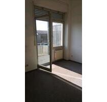 Heller 1-ZIMMER-WOHNUNG mit Balkon - Pfullendorf