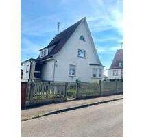Charmantes Einfamilienhaus, freistehend, in Giengen - Giengen an der Brenz
