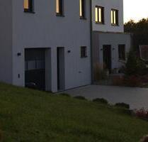 Traumhafte Wohnung | 3 Zi. SchreinerKüche Terasse Garage - Walderbach