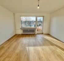 Helle renovierte 2-Zimmer-Wohnung mit Balkon - Flensburg Altstadt