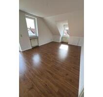 Vermiete 2 Zi. DG Wohnung mit Einbauküche und Balkon in Krumbach - Krumbach (Schwaben)