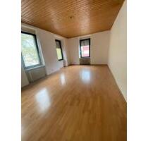 Große 3-12 Zimmerwohnung - 880,00 EUR Kaltmiete, ca.  96,00 m² in Pforzheim (PLZ: 75179) Brötzingen