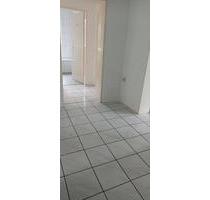 3 R, 75qm, zentral an BerufstätigeRentner abzugeben - Recklinghausen Berghausen