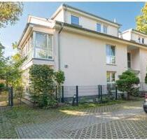 Möblierte 2 Zimmer Wohnung mit Balkon im Villenviertel Lichterfel - Berlin Steglitz-Zehlendorf