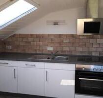 unsere schöne, helle, moderne 3-Zi-DG-Wohnung mit Balkon - Kirchberg im Wald