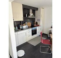 3 Zi. in Kirchhausen mit EBK, Terrasse, Garage - Heilbronn Frankenbach