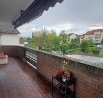 Helle und großzügige 3 Zi. Whg. in Top Lage mit Balkon und Garage - Rodgau