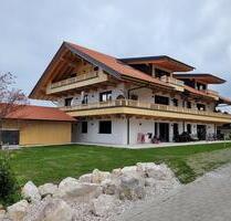 Hochwertige 4 Zimmer EG Wohnung mit Garten in Bernau am Chiemsee