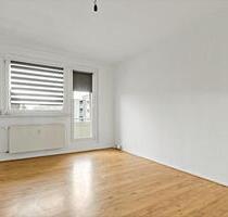 Wohnen im Grünen mit Komfort – 3-Zimmer-Balkonwohnung in Halles Süden - Halle (Saale) Silberhöhe