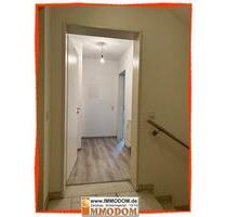 2-Zimmer-Wohnung mit BALKON, EINBAUKÜCHE und Personenaufzug im Herzen Zwickau's zu vermieten!