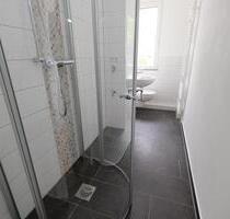 Auch ohne Badekappe Duschspaß garantiert…helle 2-RW mit bodengleicher Dusche im EG!!! - Freiberg