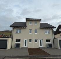 Moderne Doppelhaushälfte (Neubau) in ruhiger Lage - Weil am Rhein
