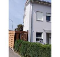 Schöne und sanierte 4 Zimmer Haus mit Lux. Innenausstattung - Fürstenfeldbruck