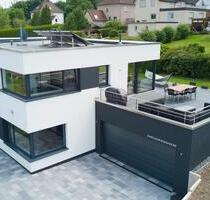 Bauhaus-Architektur, KfW Effizienzhaus, Solar, 2 Wallboxen - Bielefeld Heepen