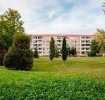 Helle 1.5 Zimmer-Wohnung mit Einbauküche in Gera-Lusan