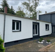 Kleines möbliertes Haus mit Garten - im Zentrum Oberhausen !