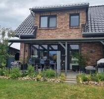 Haushälfte mit Garten - 1.250,00 EUR Kaltmiete, ca.  90,00 m² in Sterley (PLZ: 23883)