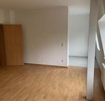 2 R-Wohnung Bad WanneDuscheBalkonStellplatz - Altenburg