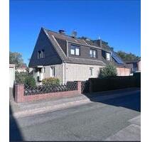 Doppelhaushälfte in bester Lage mit großem Garten - Duisburg Hochheide