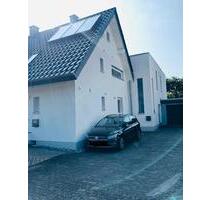 Haus im Haus am Wald - 1.750,00 EUR Kaltmiete, ca.  177,00 m² in Gütersloh (PLZ: 33332) Kattenstroth