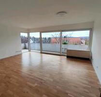 4,5 Zi OG in Böblingen 1.800€ kalt, 120m^2 mit Balkon & Garage