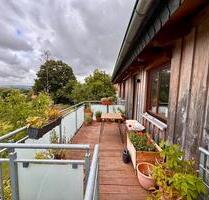 Schöne helle 2 - Zimmerwohnung mit Balkon, Garage und EBK - Kassel Südstadt