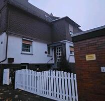 Einfamilienhaus zur Miete - 1.150,00 EUR Kaltmiete, ca.  130,00 m² in Dillenburg (PLZ: 35684) Frohnhausen