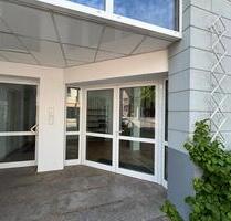 Ladenlokal zu vermieten - 900,00 EUR Kaltmiete, ca.  10,00 m² in Holzminden (PLZ: 37603)