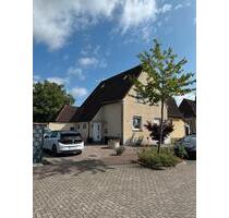 Gepflegte Doppelhaushälfte mit Pool und Garten in Hamm-Herringen