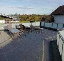 +++ Wie NEU - ca. 60 m² Dachterrasse zum ERHOLEN - Einbauküche inklusive +++ - Reisbach Englmannsberg